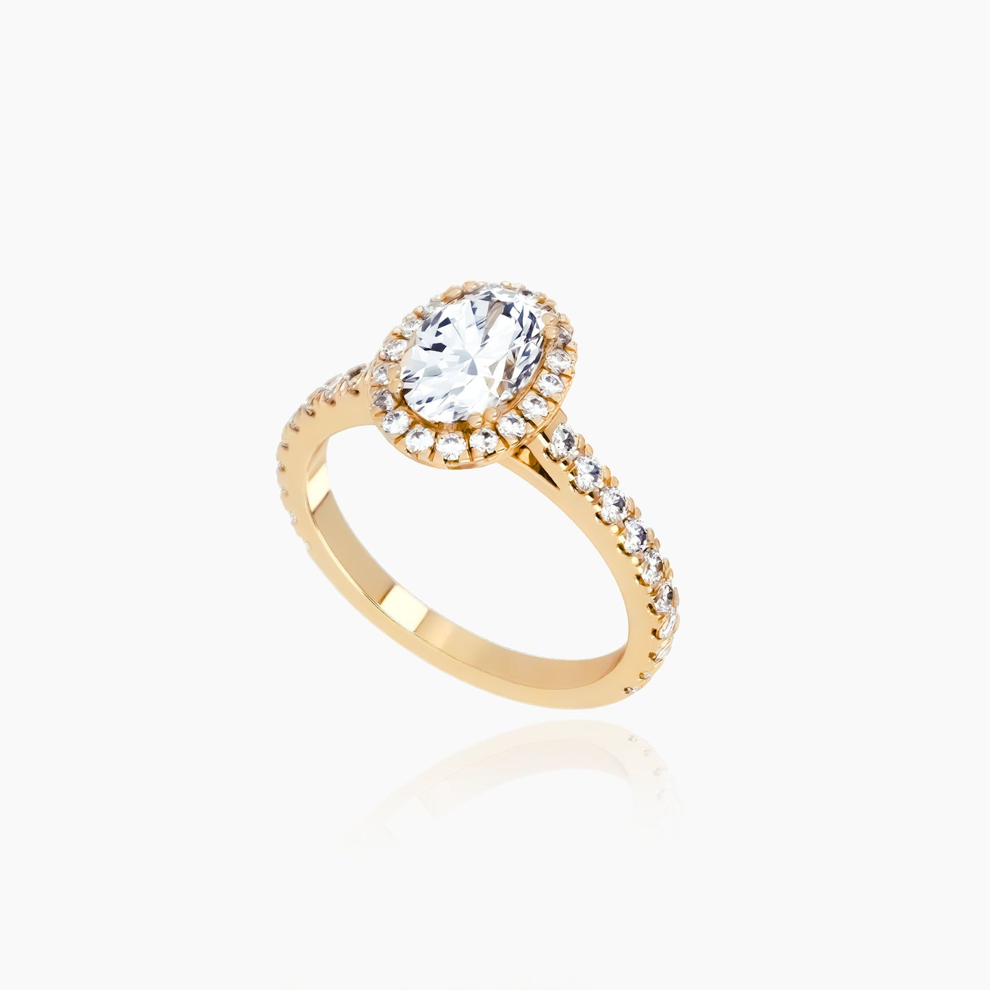 18K Yellow Gold Azure Pavé Oval Halo